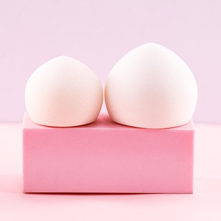 Pink ultra-soft makeup sponge