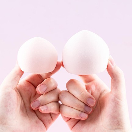 Pink ultra-soft makeup sponge