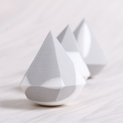 Ultra-soft latex-free foundation makeup sponge