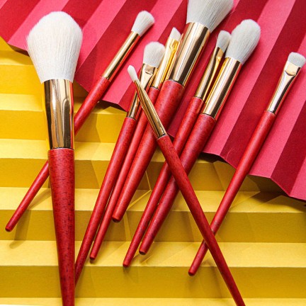 9-piece vegan makeup brush set with wooden handles