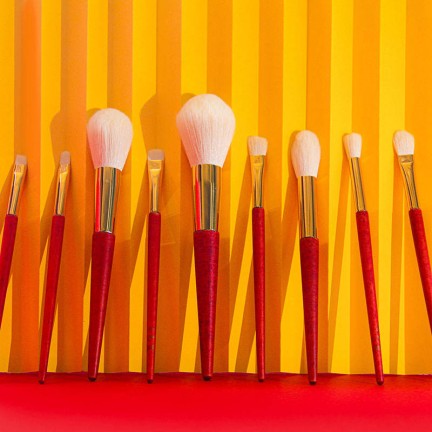 9-piece vegan makeup brush set with wooden handles