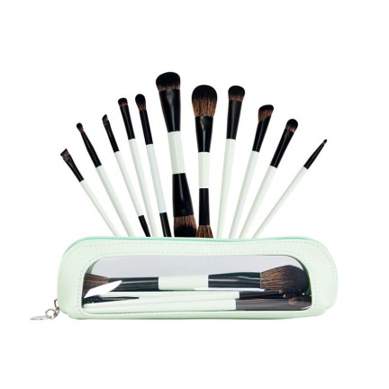 Double-ended nylon contouring makeup brush set