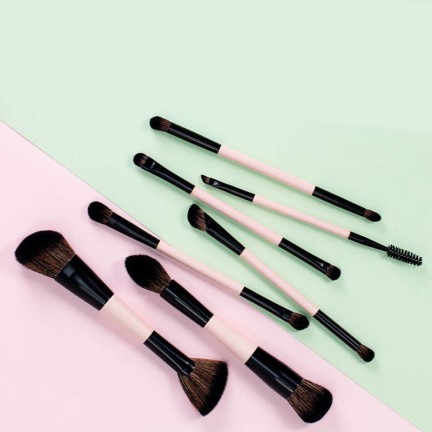 Double-ended nylon contouring makeup brush set