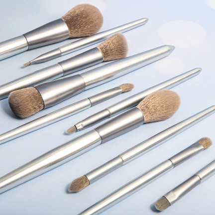 Silver luxury 10-piece makeup brush set