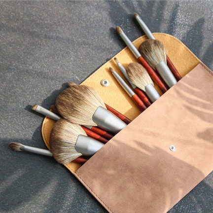 Vegan synthetic fiber makeup brush set