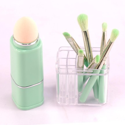 Portable 8-in-1 Multifunctional Travel Makeup Brush Set