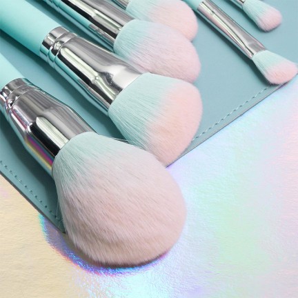 Travel-friendly 12-piece makeup brush set