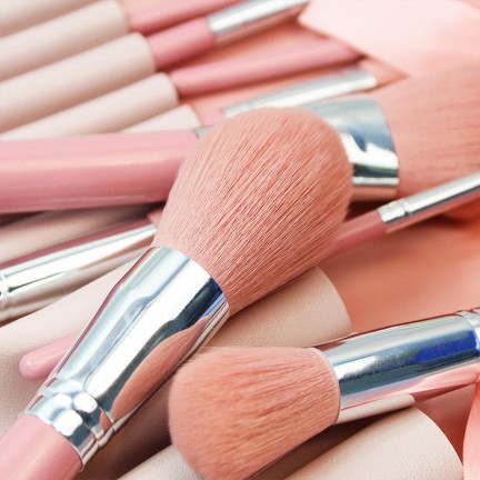 Travel-friendly 12-piece makeup brush set