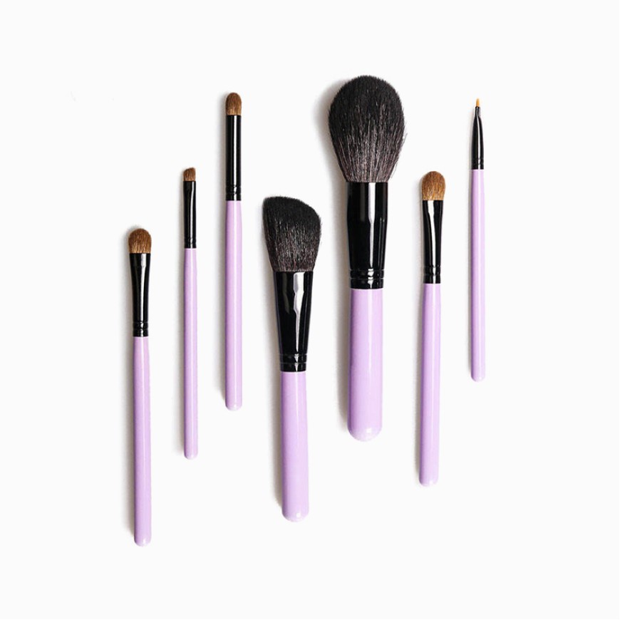 Professional 7-piece multi-functional facial makeup brush set