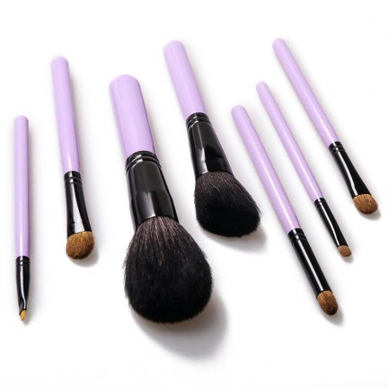 Professional 7-piece multi-functional facial makeup brush set