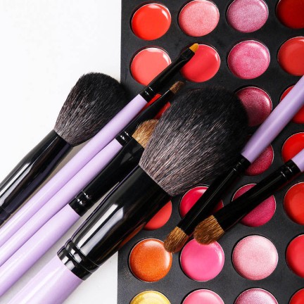 Professional 7-piece multi-functional facial makeup brush set