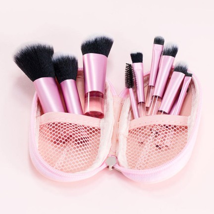 Mini portable travel handle makeup brush