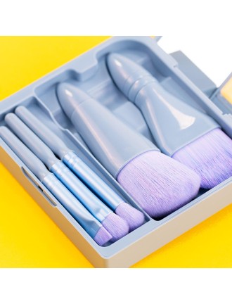 Mini portable foundation, blush and eyeshadow brush set