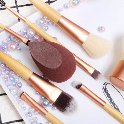 8-piece makeup brush set with bamboo handles