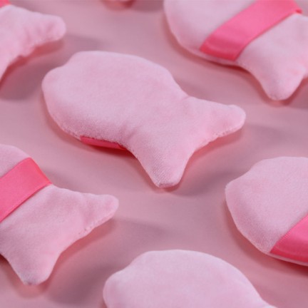 Fish-shaped velvet eco-friendly loose powder puff