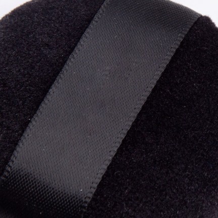 Velvet and satin round powder puff